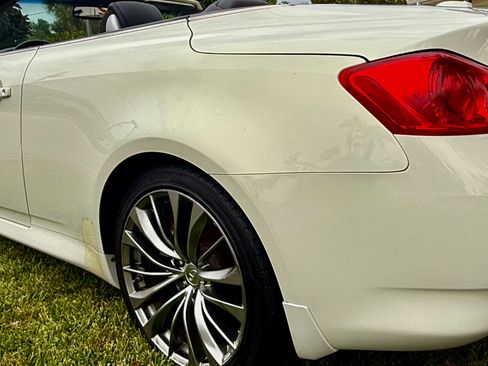 Used 2011 INFINITI G37 Sport w/ Premium Pkg image 9