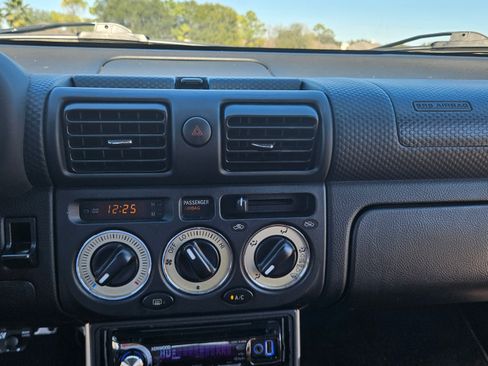 Used 2003 Toyota MR2 image 15