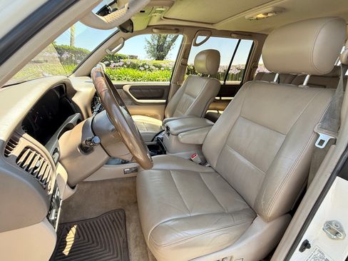 Used 2000 Toyota Land Cruiser AWD/4WD image 16
