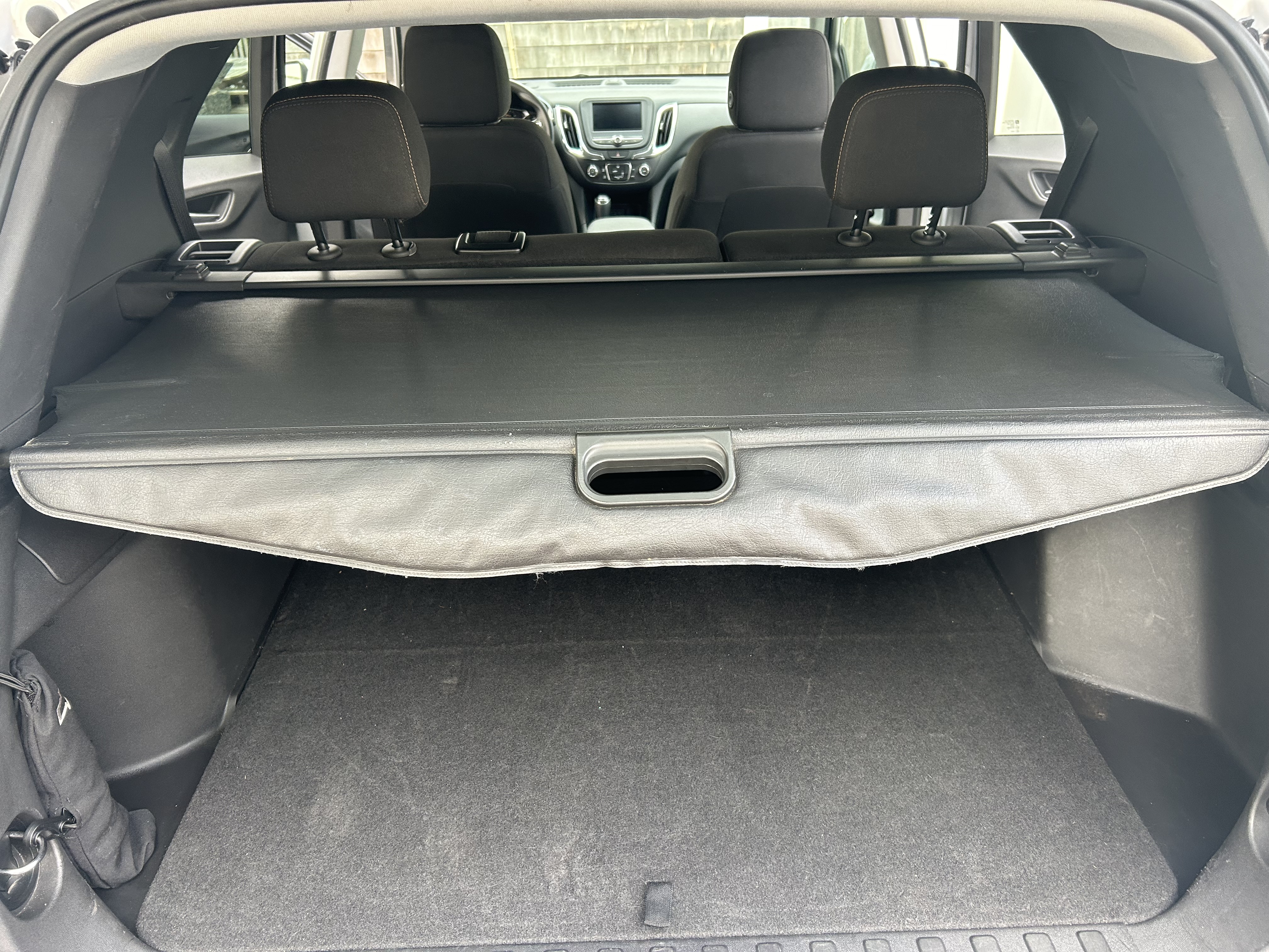 Used 2021 Chevrolet Equinox LT w/ LPO, Cargo Package AWD/4WD image 12