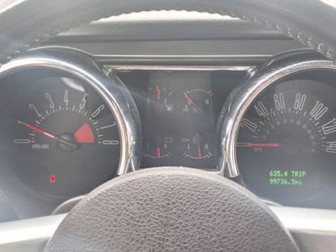 Used 2006 Ford Mustang GT Premium image 2