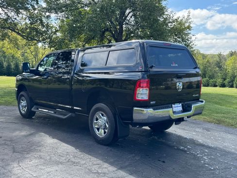 Used 2024 RAM 2500 Tradesman w/ Chrome Appearance Group image 4