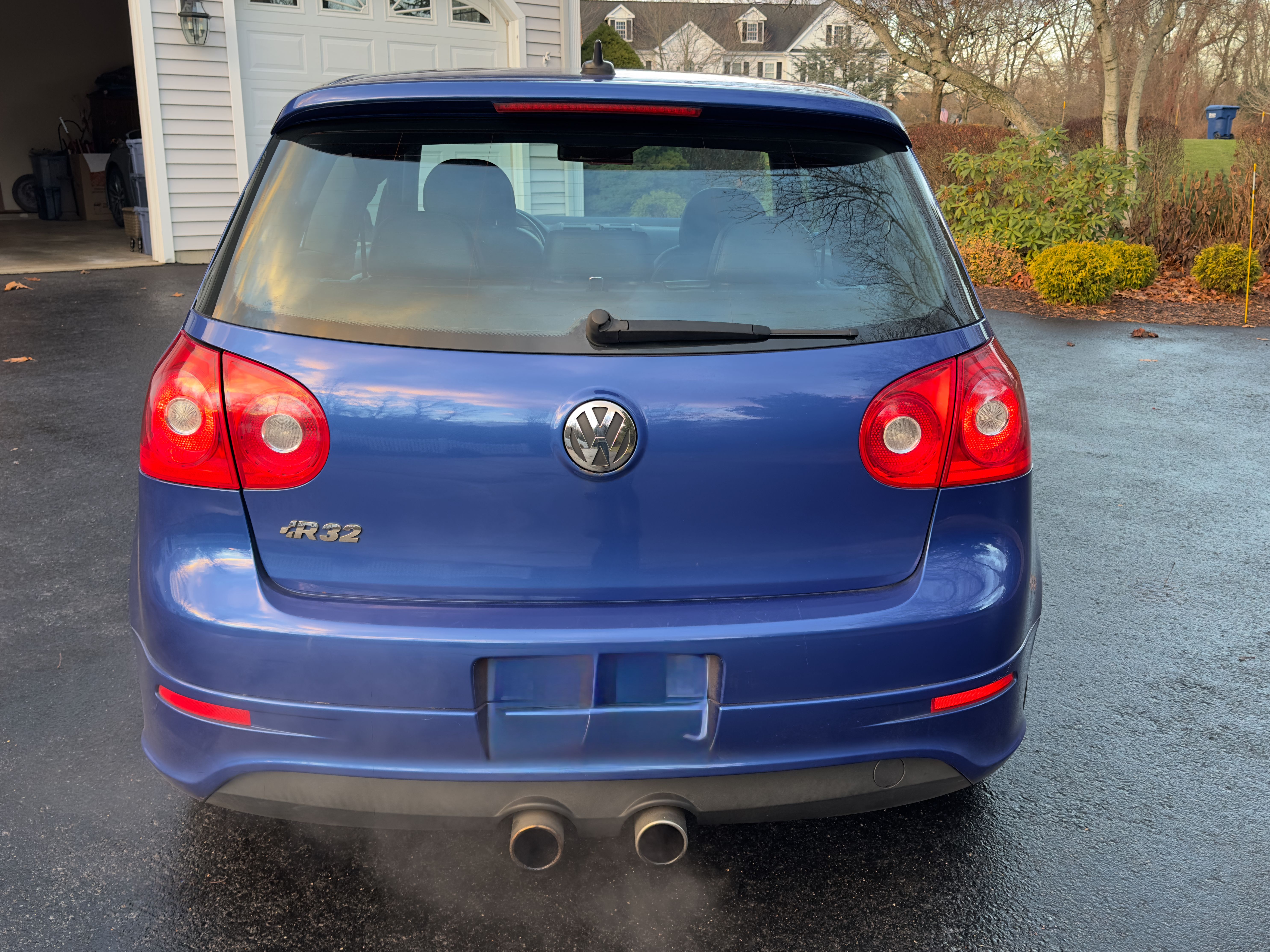 Used 2008 Volkswagen R32 AWD/4WD image 9