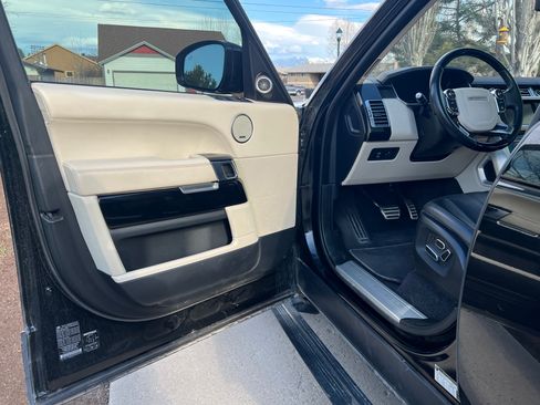 Used 2013 Land Rover Range Rover Supercharged image 20