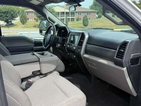 Used 2021 Ford F550 4x4 Crew Cab Super Duty image 12