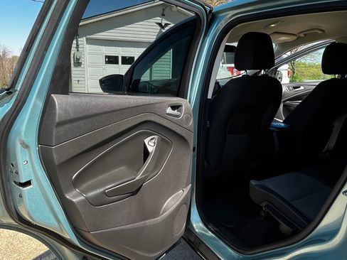 Used 2013 Ford Escape SE image 8