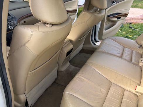 Used 2010 Honda Accord EX-L image 11