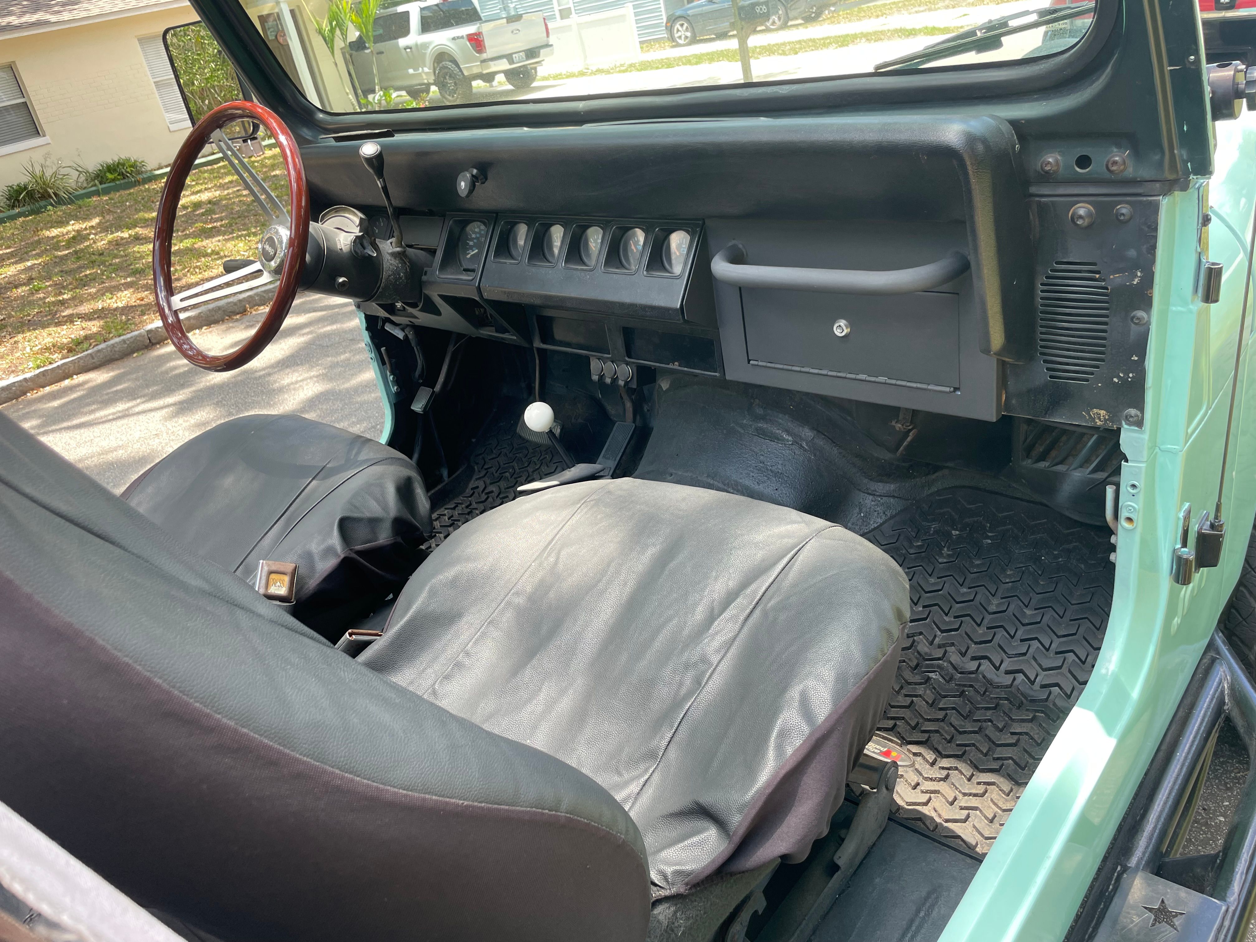 Used 1994 Jeep Wrangler S AWD/4WD image 9
