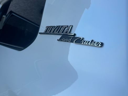 Used 2020 Toyota Land Cruiser Heritage Edition AWD/4WD image 10