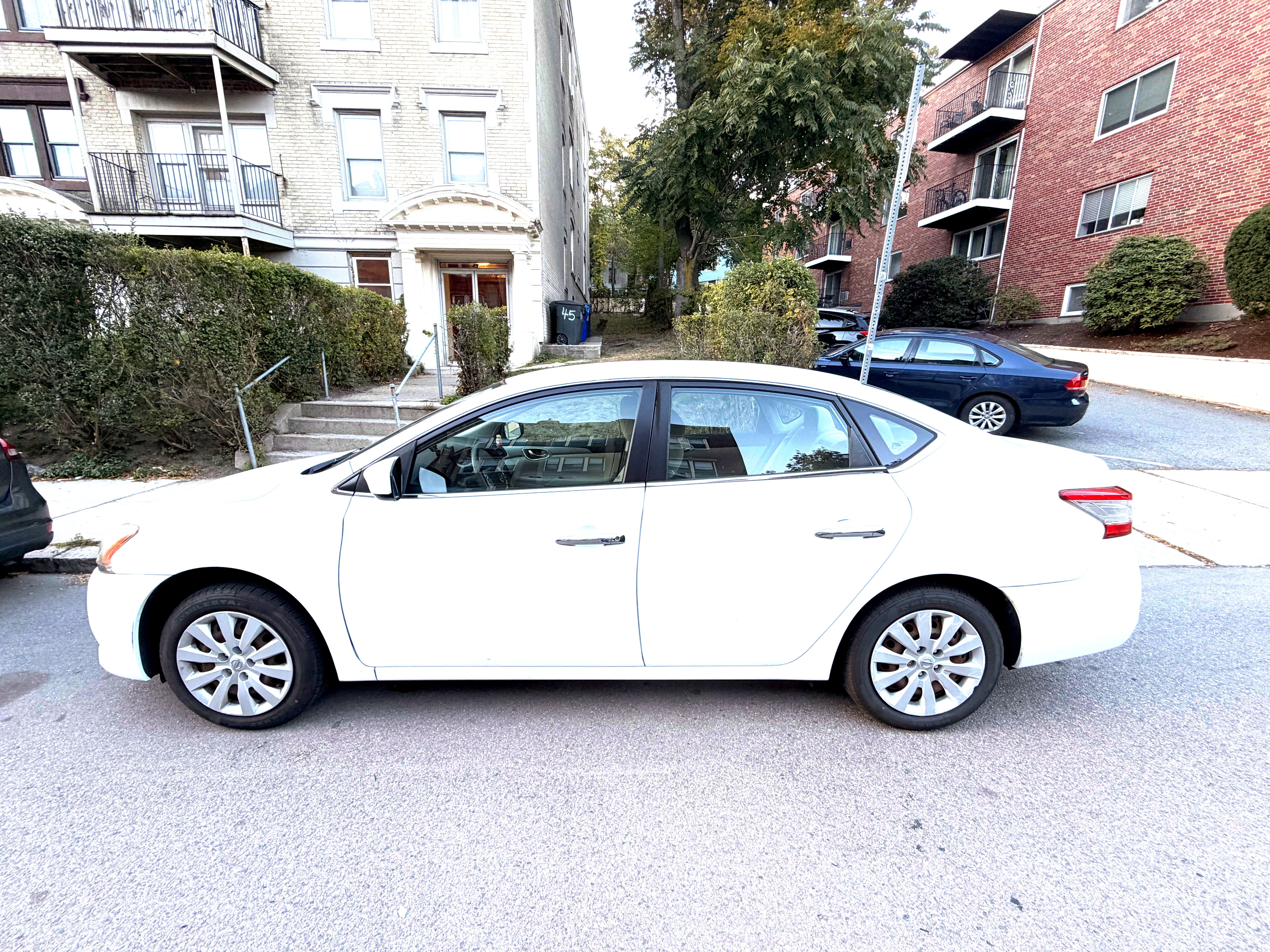Used 2015 Nissan Sentra S FWD image 2