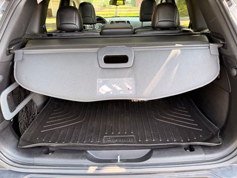 Used 2014 Jeep Cherokee Limited w/ Technology Group AWD/4WD image 18