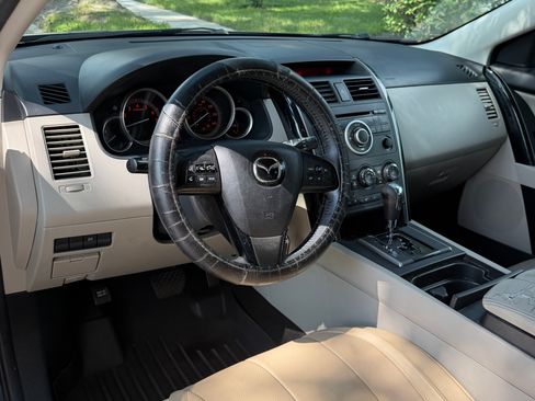 Used 2011 MAZDA CX-9 Touring FWD image 9