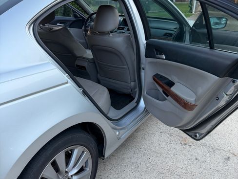 Used 2012 Honda Accord EX-L image 10