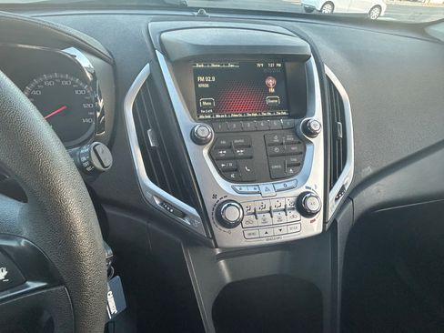 Used 2015 GMC Terrain SLE FWD image 16