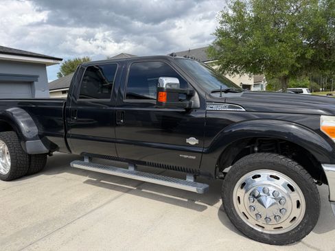 Used 2015 Ford F350 King Ranch w/ King Ranch w/Chrome Package image 11