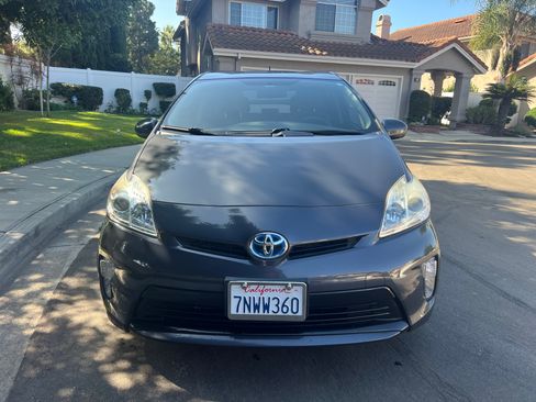Used 2015 Toyota Prius Two image 4