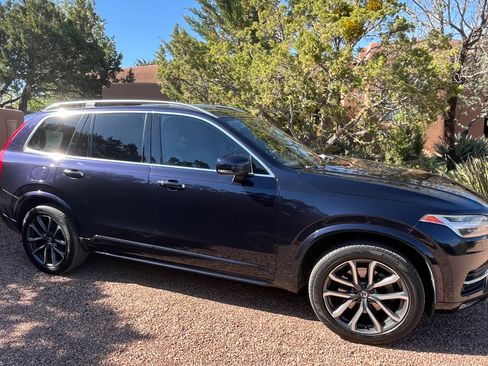 Used 2016 Volvo XC90 T6 Momentum w/ Momentum Plus Package AWD/4WD image 2