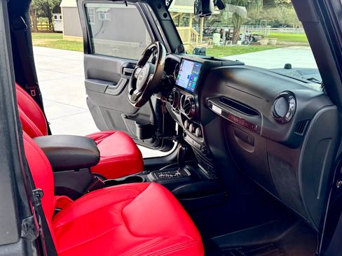 Used 2013 Jeep Wrangler Sport image 6