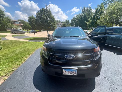 Used 2015 Ford Explorer Sport w/ Equipment Group 401A AWD/4WD image 9