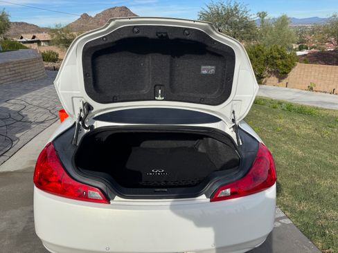 Used 2013 INFINITI G37 Journey w/ Premium Pkg image 15