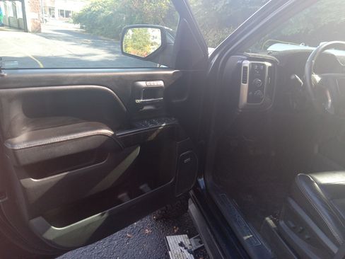 Used 2015 GMC Sierra 1500 Denali w/ Driver Alert Package image 11