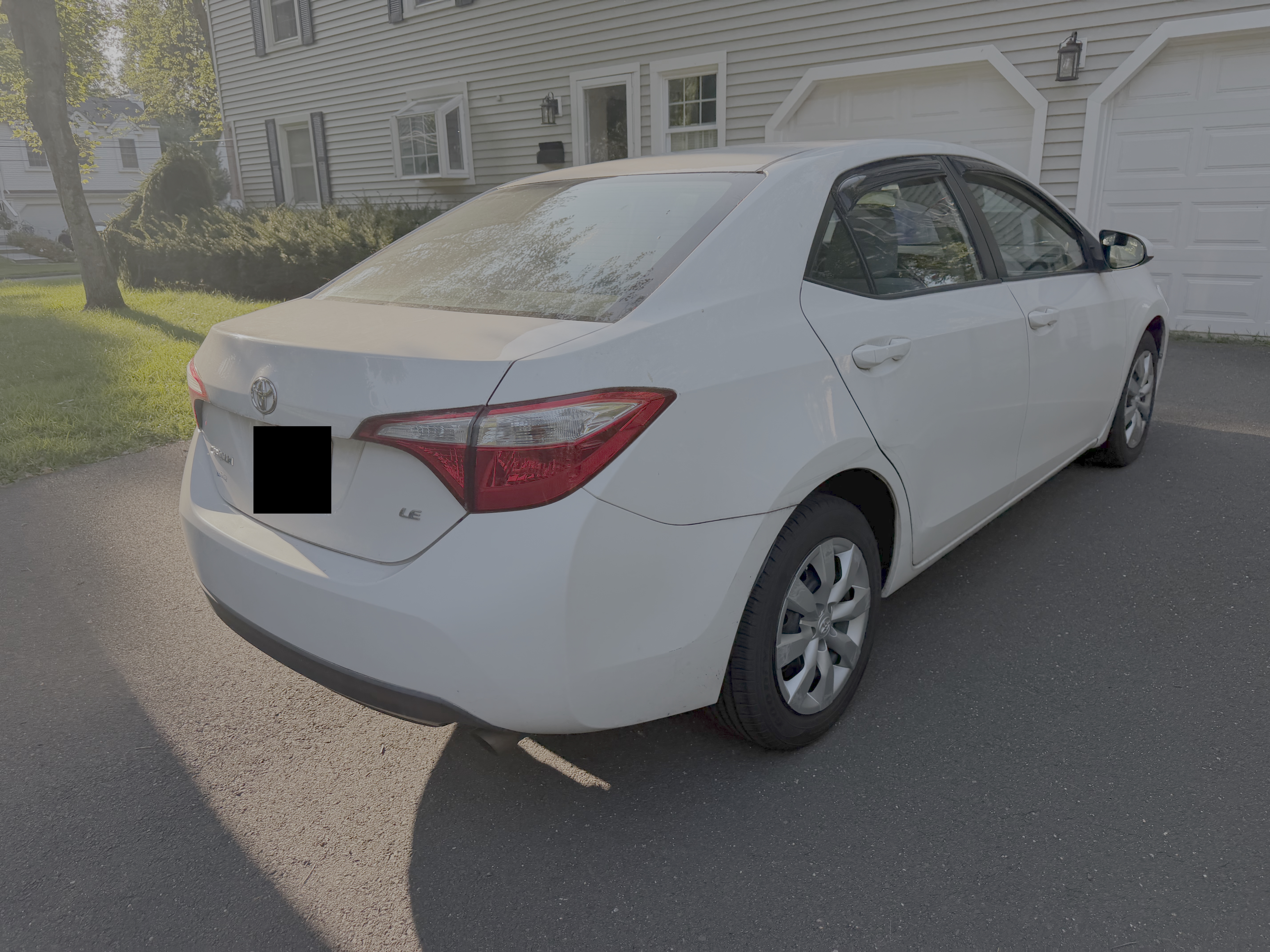 Used 2014 Toyota Corolla LE FWD image 11