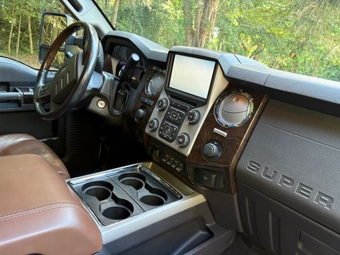 Used 2015 Ford F350 Platinum AWD/4WD image 20