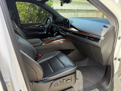 Used 2021 Cadillac Escalade ESV Premium Luxury w/ Driver Assist Tech Package image 14