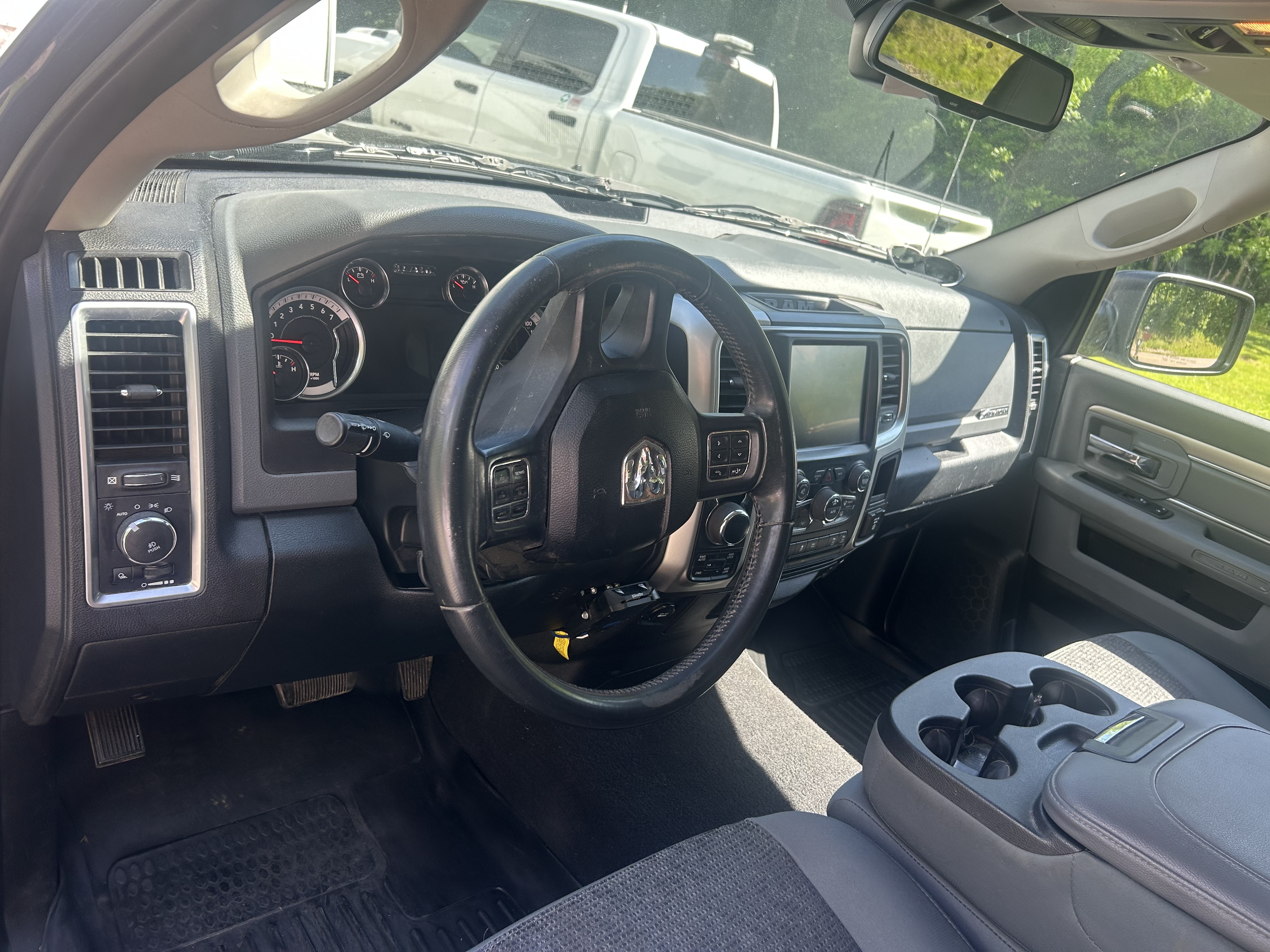 Used 2017 RAM 1500 Big Horn AWD/4WD image 10