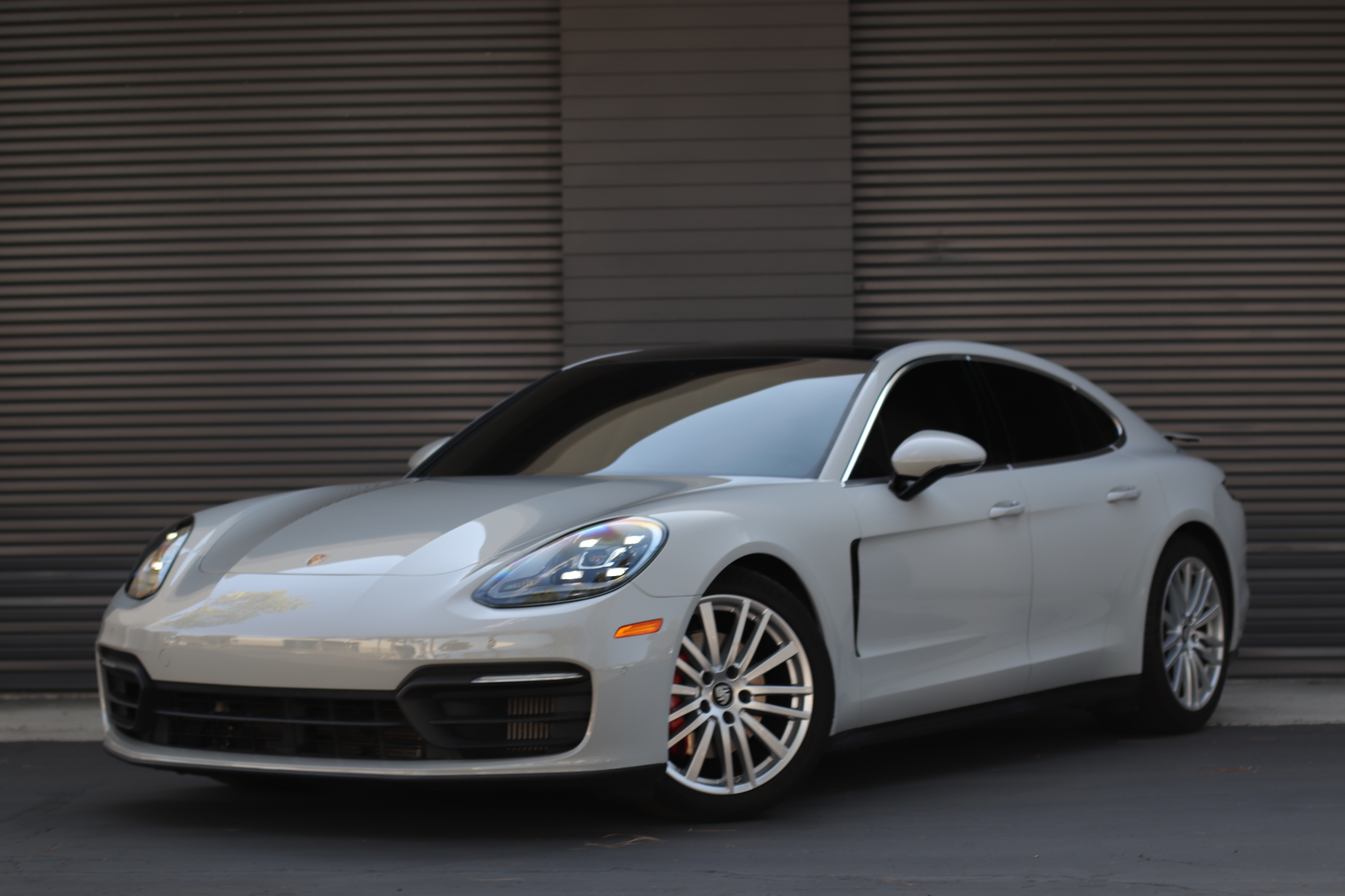 Used 2021 Porsche Panamera 4S AWD/4WD image 1