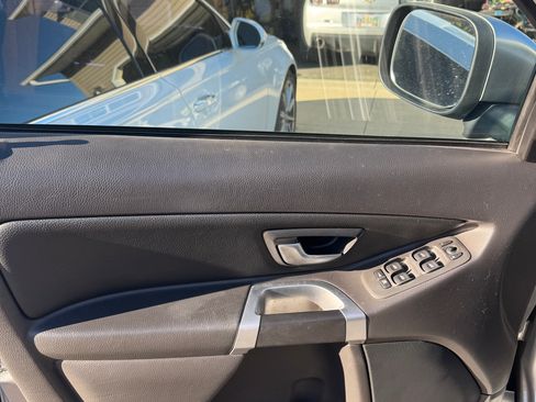 Used 2013 Volvo XC90 3.2 image 12