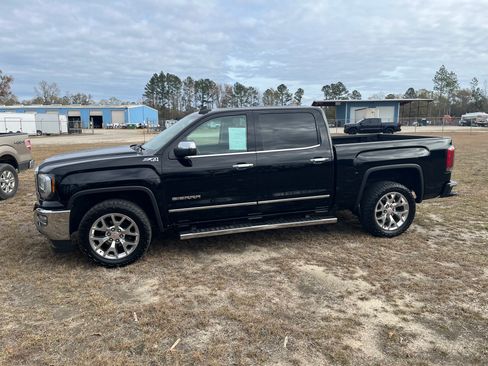 Used 2017 GMC Sierra 1500 SLT w/ SLT Premium Package image 1