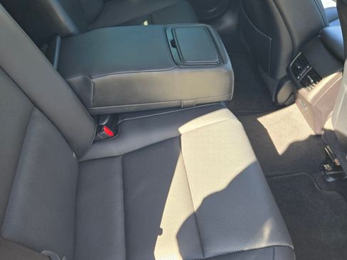 Used 2016 Lexus ES 350 image 2