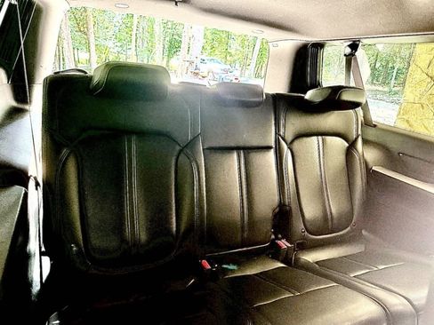 Used 2023 Jeep Wagoneer L 2WD image 14