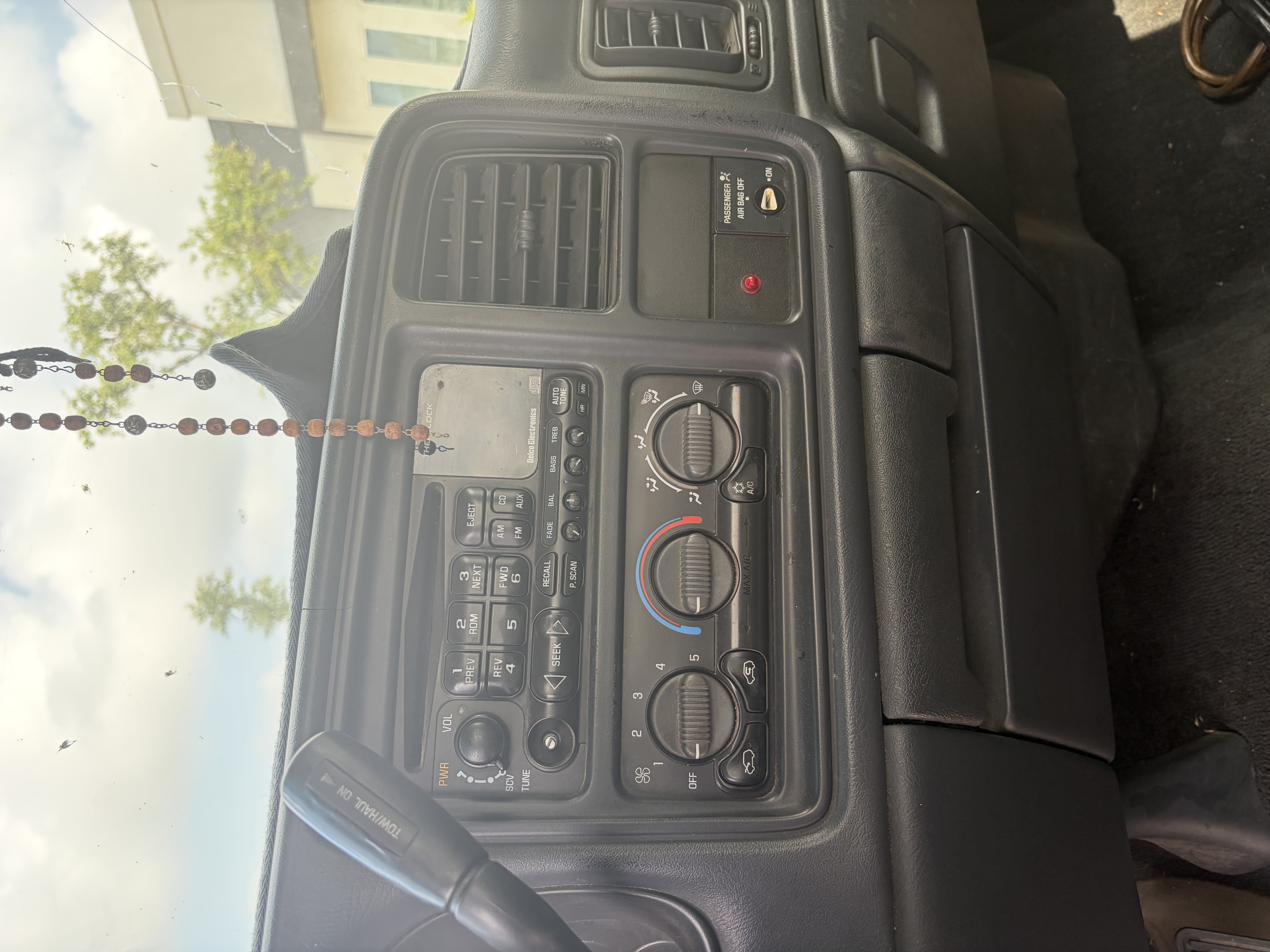 Used 2002 Chevrolet Silverado 1500 LS w/ Heavy Duty Suspension Pkg AWD/4WD image 11