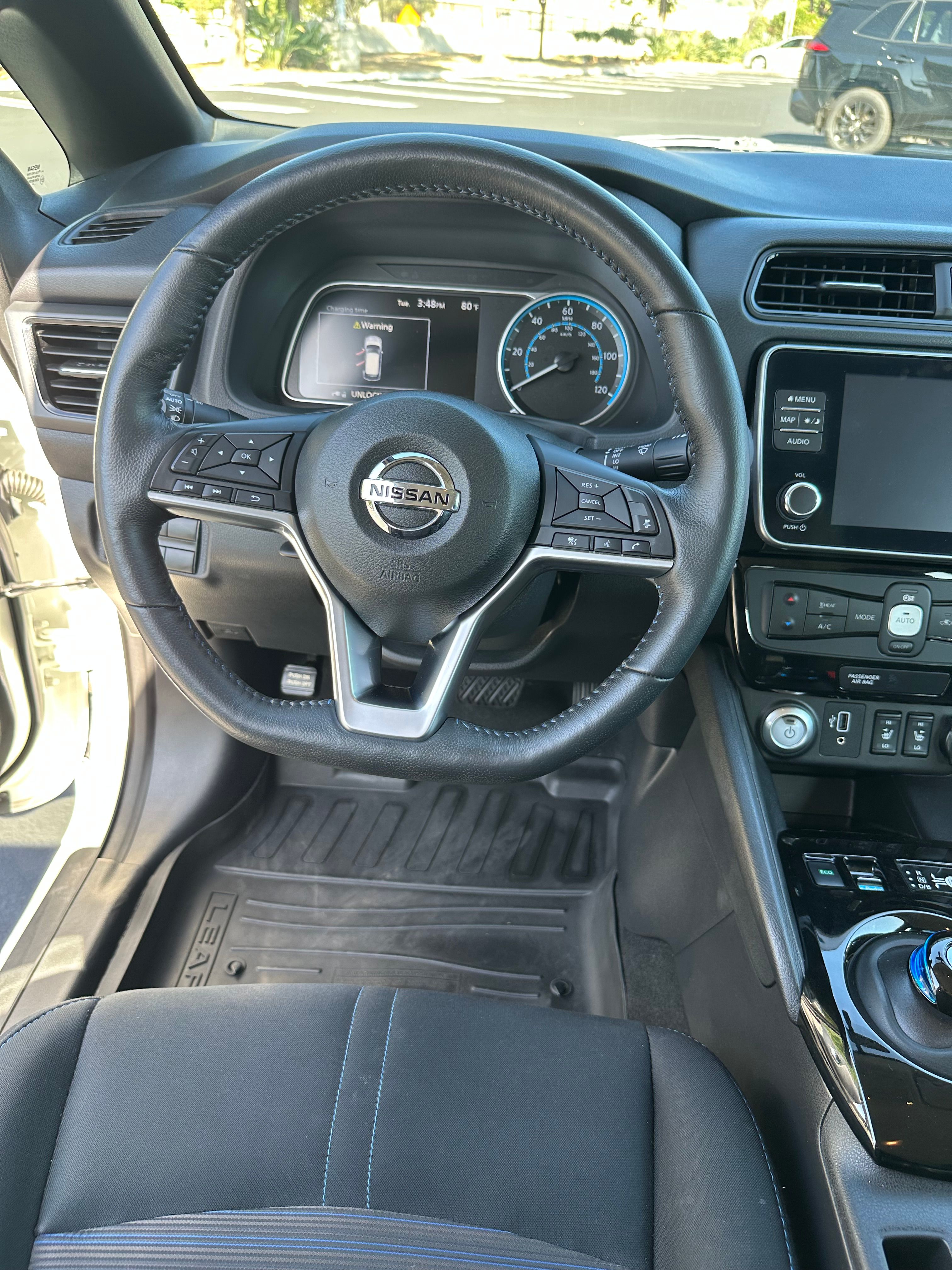 Used 2019 Nissan Leaf SV Plus w/ SV All Weather Package FWD image 15