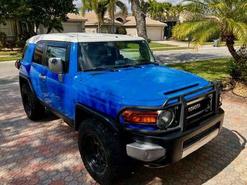Used 2007 Toyota FJ Cruiser 4WD image 1