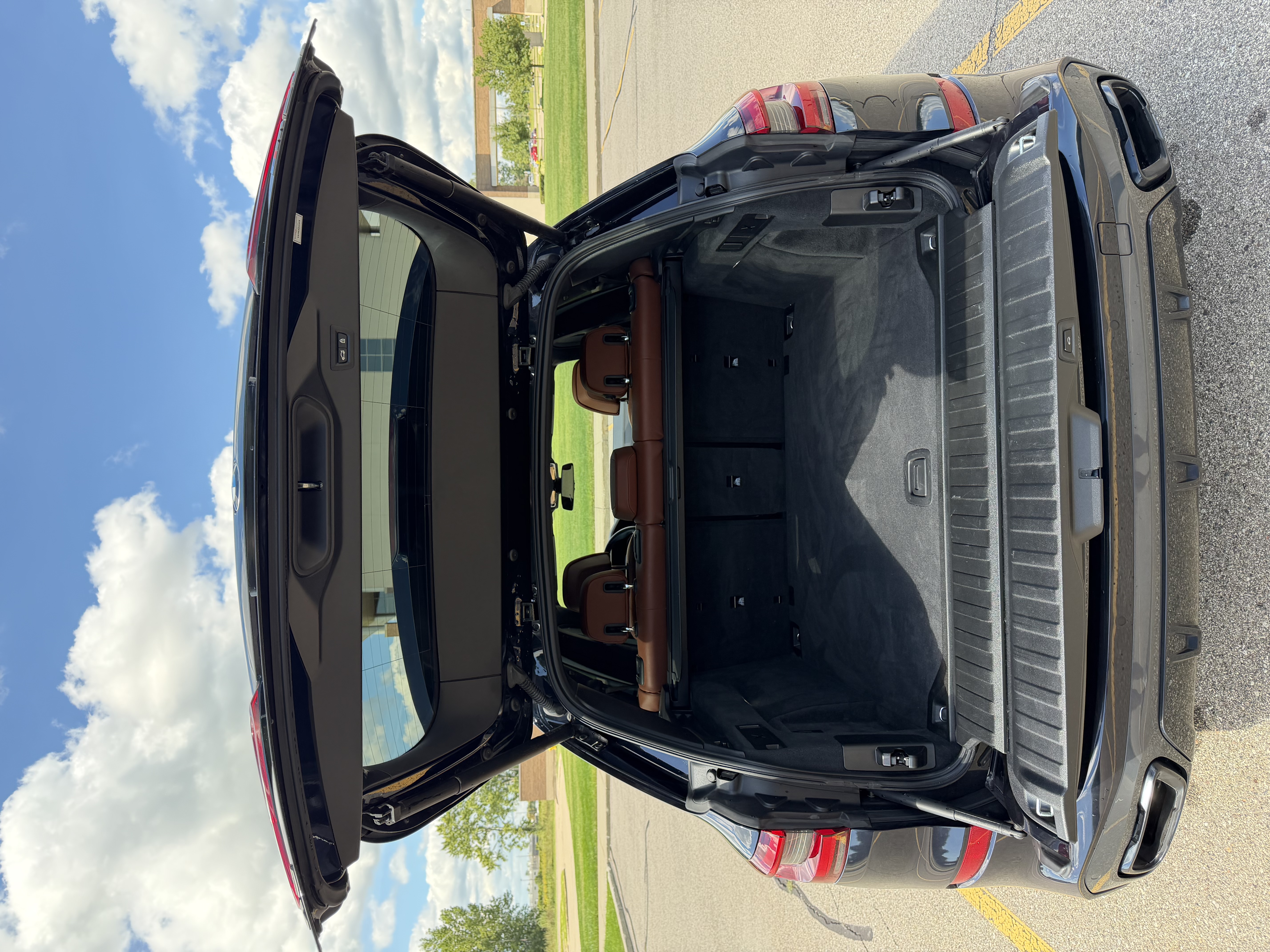 Used 2022 BMW X5 M50i w/ Premium Enhanced Package AWD/4WD image 15