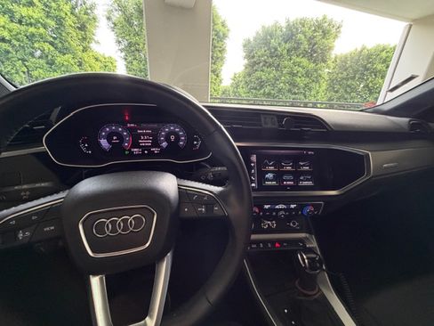 Used 2020 Audi Q3 2.0T Premium Plus w/ Premium Plus Package image 22