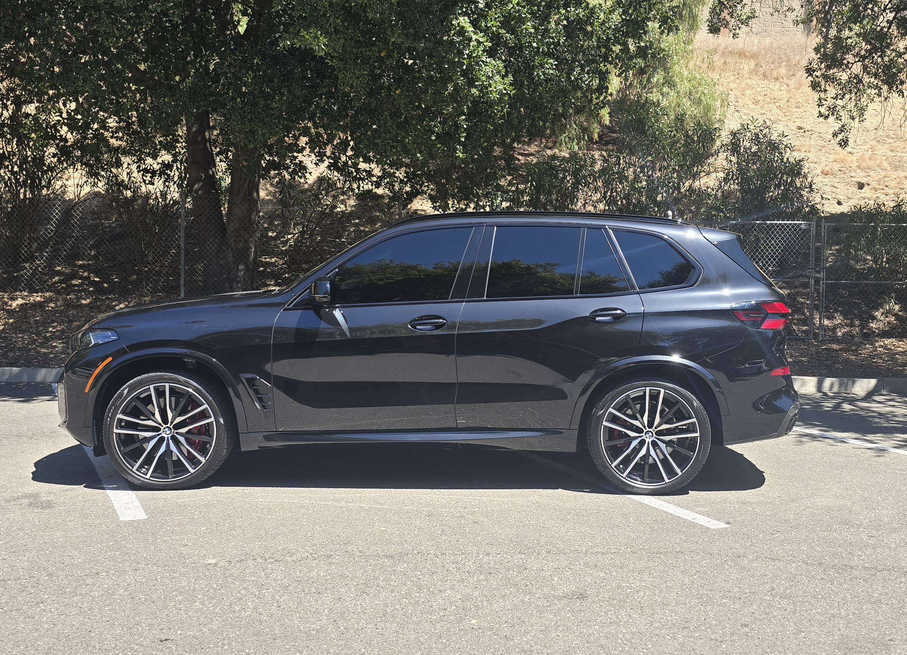 Used 2024 BMW X5 M60i AWD/4WD image 1