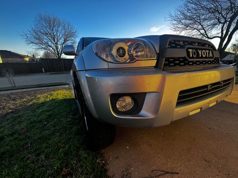Used 2008 Toyota 4Runner Sport image 8