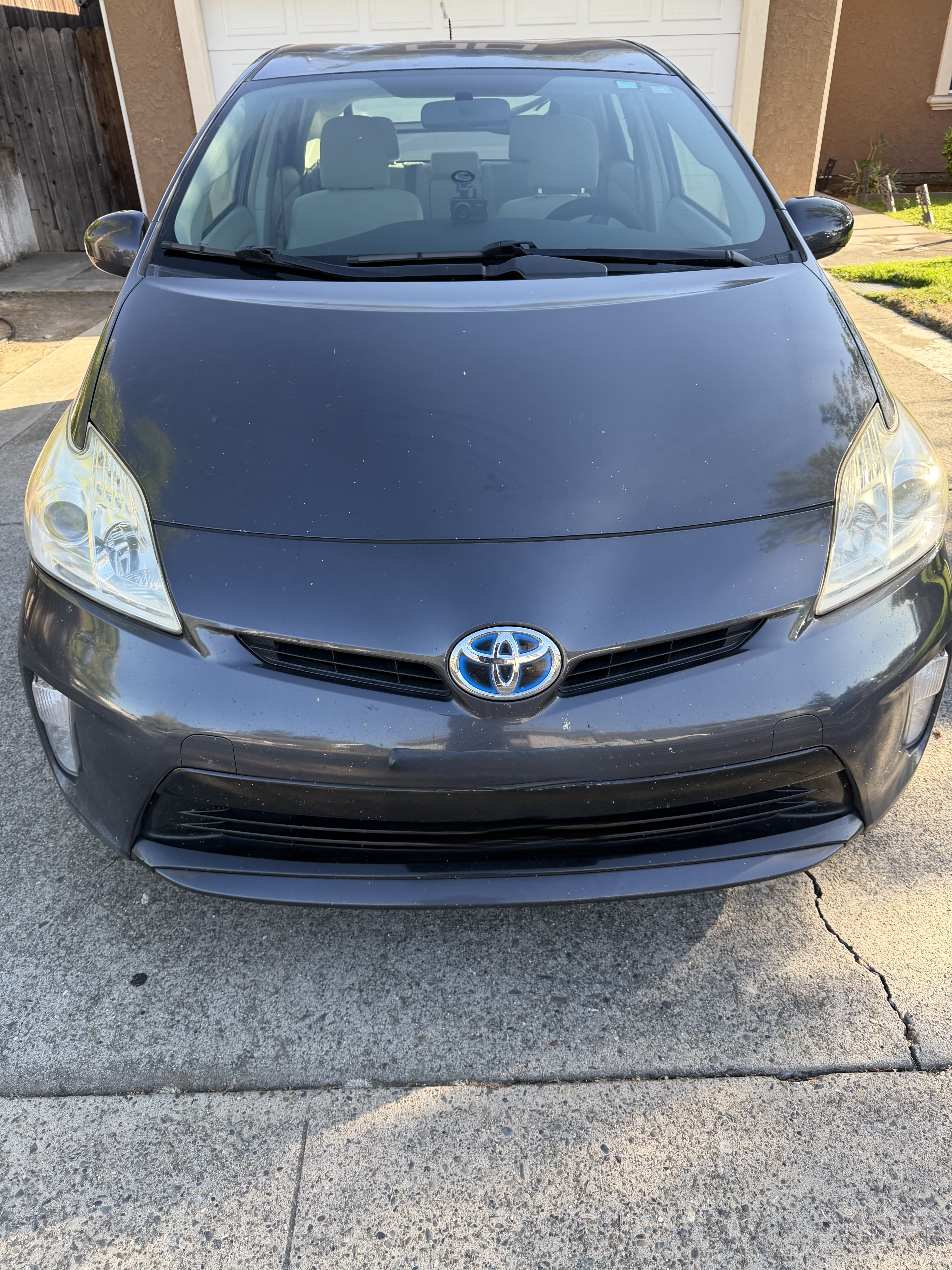 Used 2012 Toyota Prius Two w/ Preferred Accessory Pkg FWD image 2