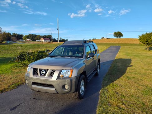 Used 2008 Nissan Xterra S image 1