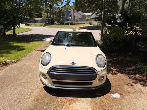 Used 2018 MINI Cooper 2-Door Hardtop FWD image 10