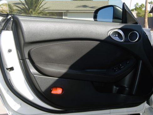 Used 2010 Nissan 370Z Touring w/ Sport Pkg image 13