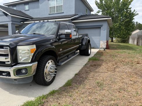 Used 2015 Ford F350 King Ranch w/ King Ranch w/Chrome Package image 10