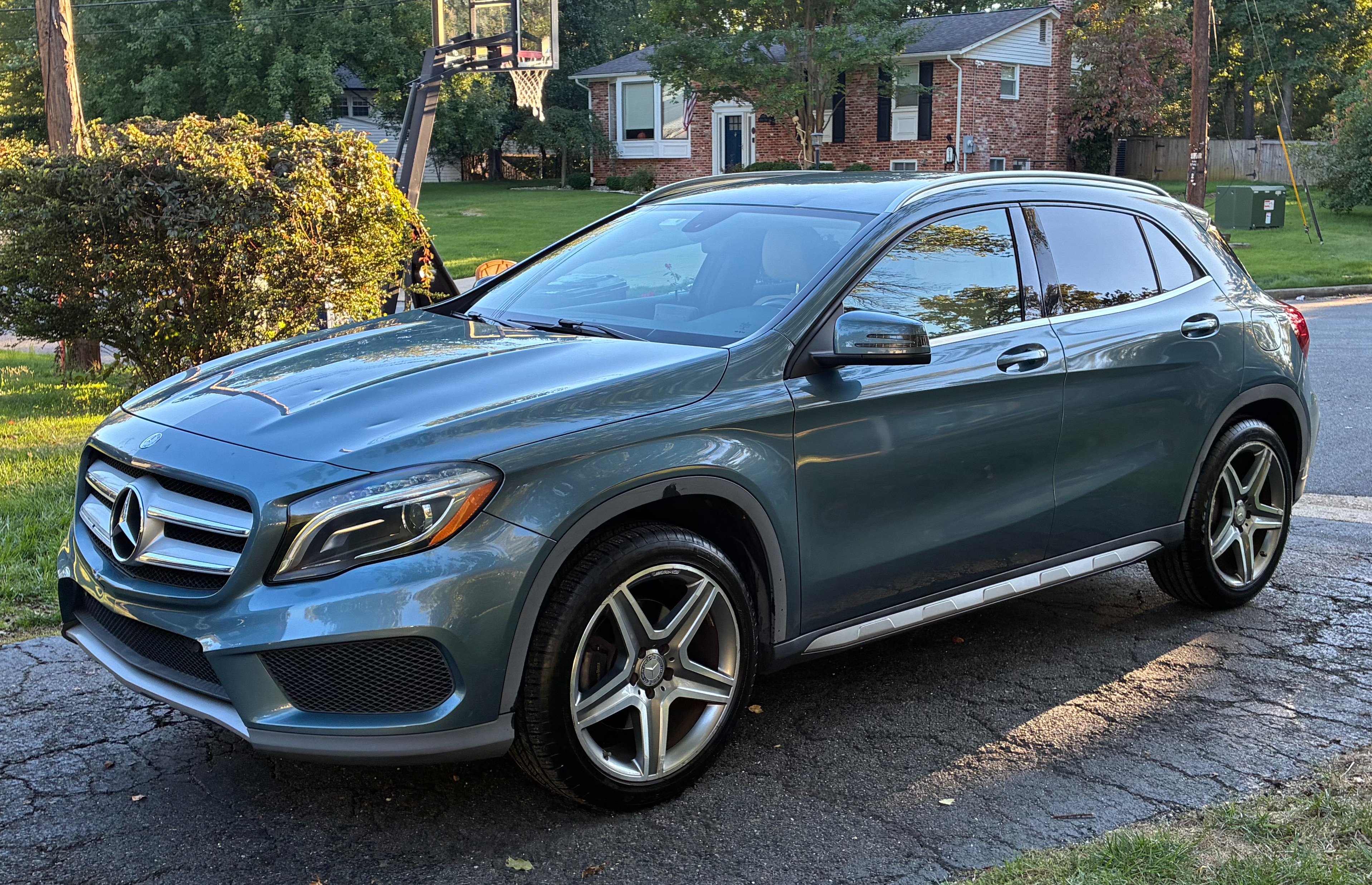 Used 2015 Mercedes-Benz GLA 250 4MATIC image 1
