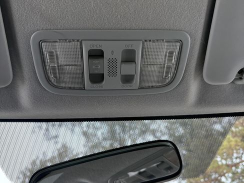 Used 2012 Honda Civic EX-L image 17