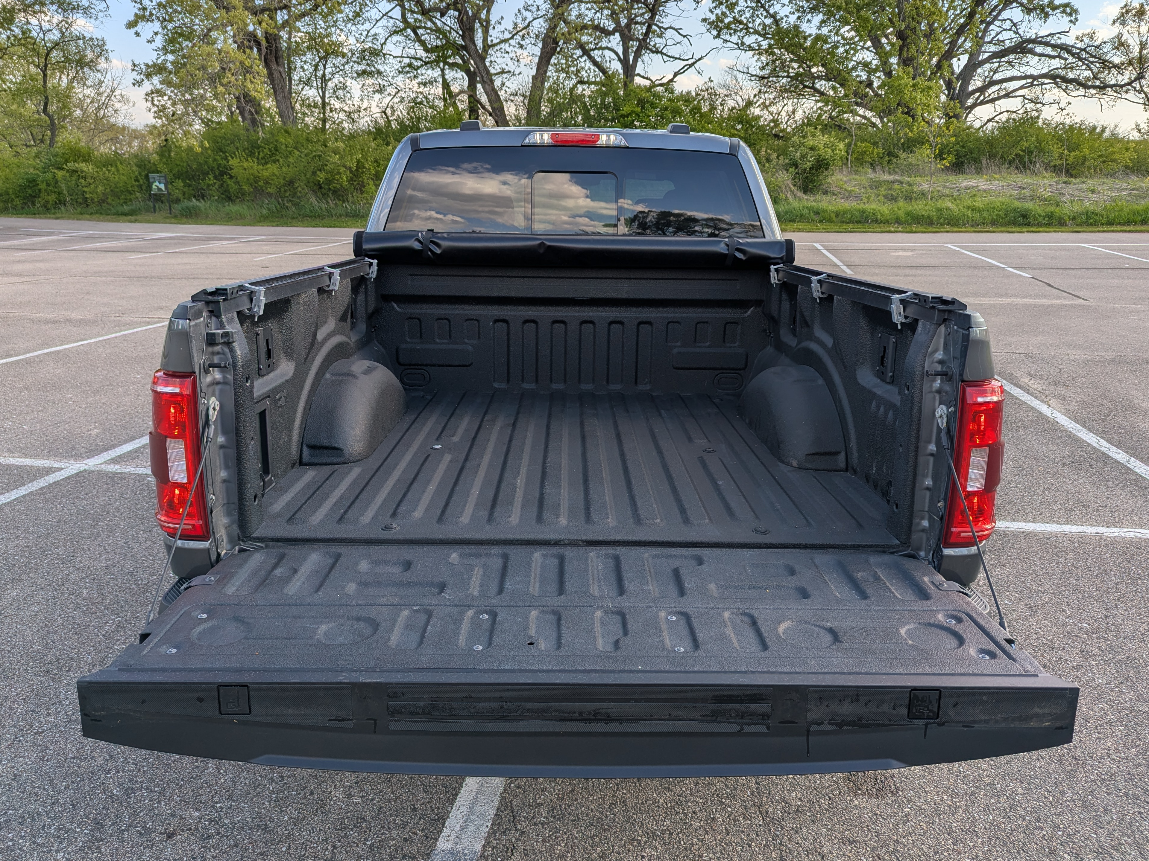 Used 2021 Ford F150 XLT w/ Equipment Group 302A High AWD/4WD image 9