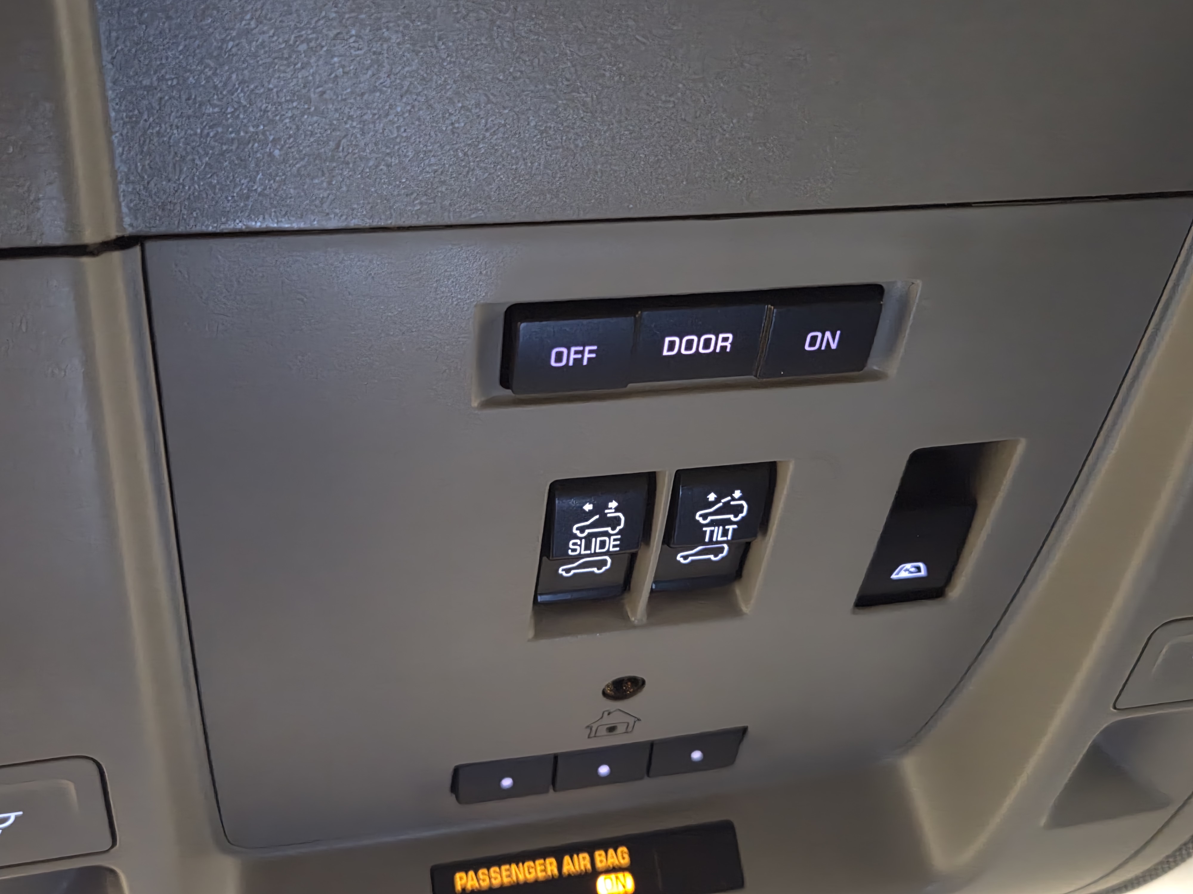 Used 2015 GMC Sierra 1500 SLT AWD/4WD image 5